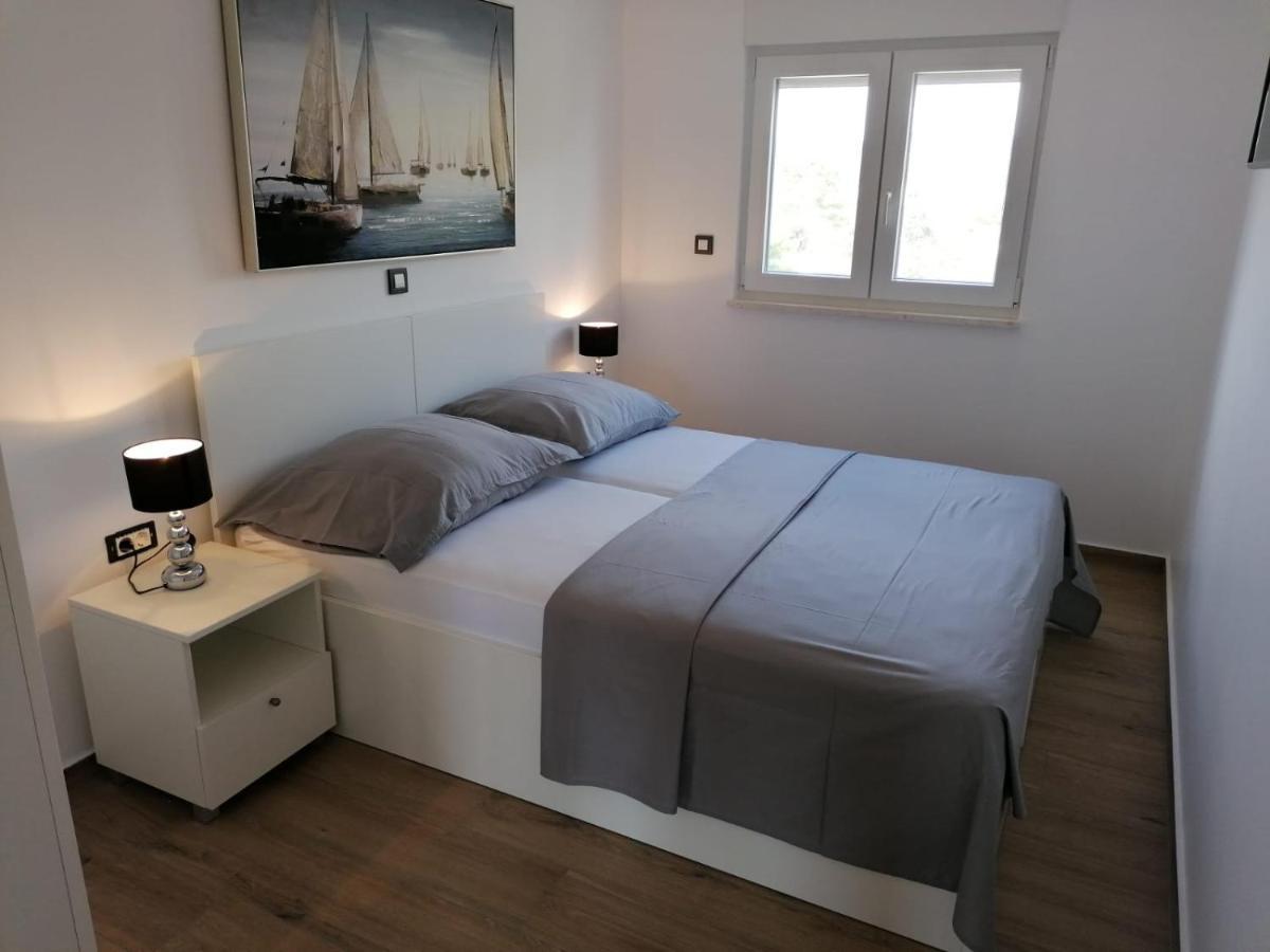 Karla Apartment Zablace