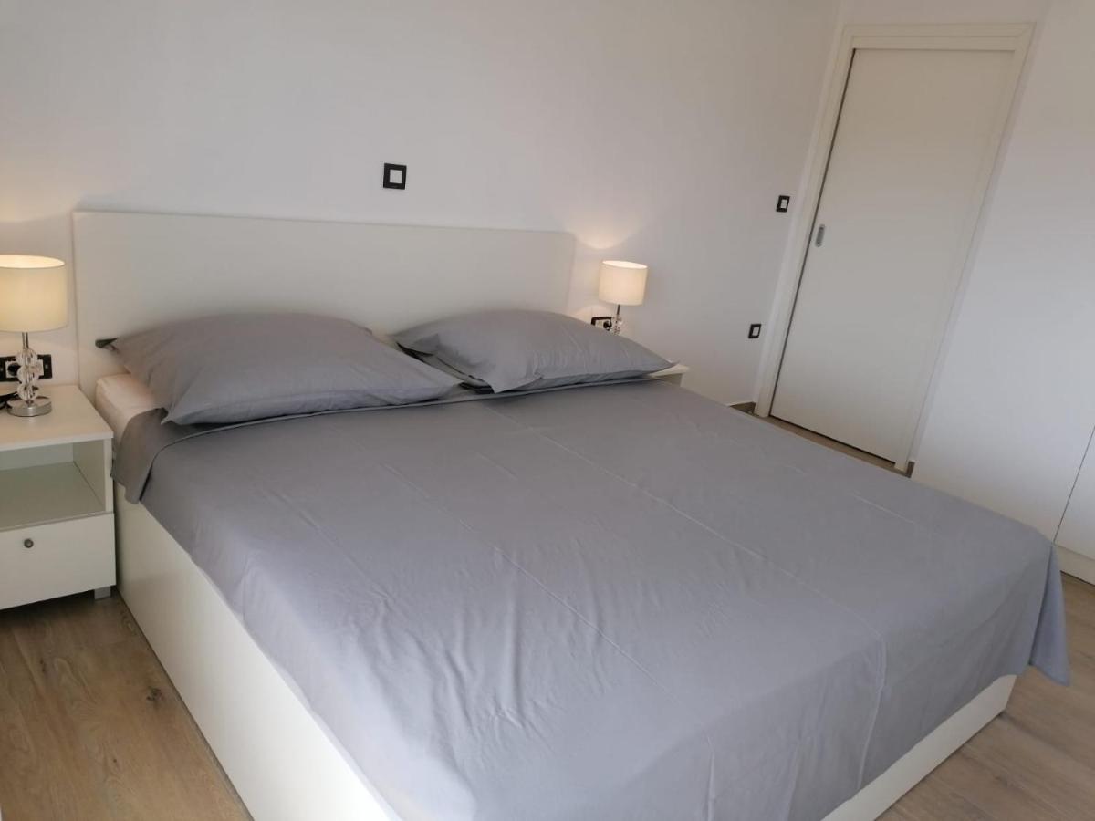 Karla Apartment *