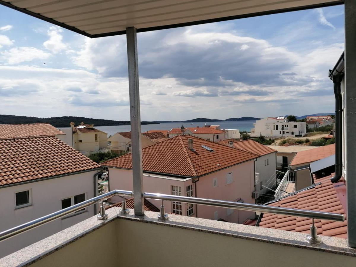 Karla Apartment *