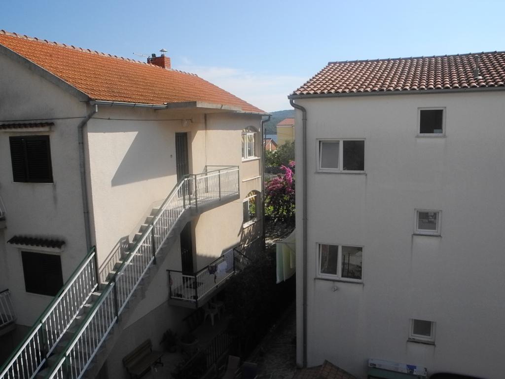 Karla Apartment *