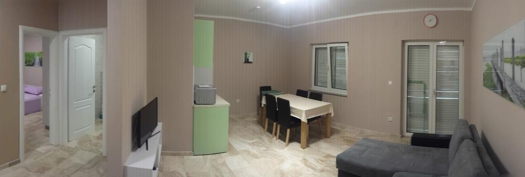Karla Apartment *