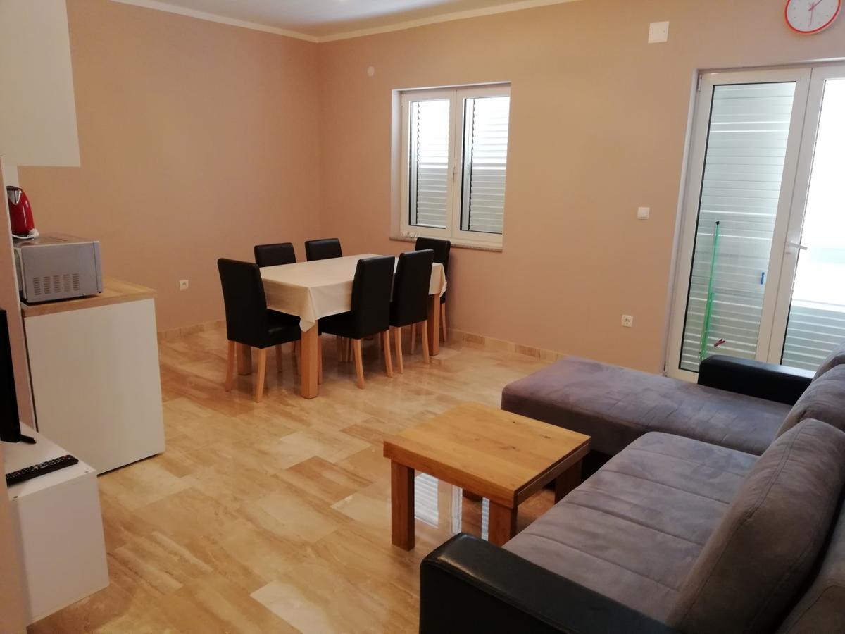 Karla Apartment